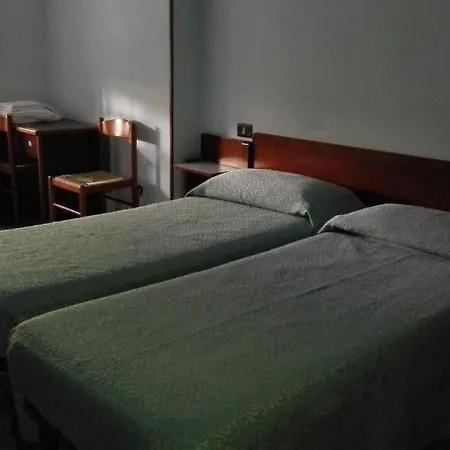 Hotel Mira