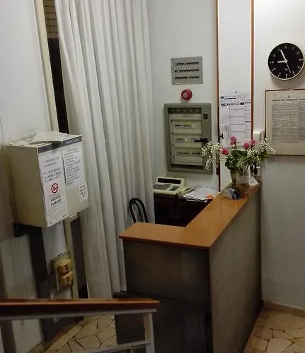 酒店 Mira